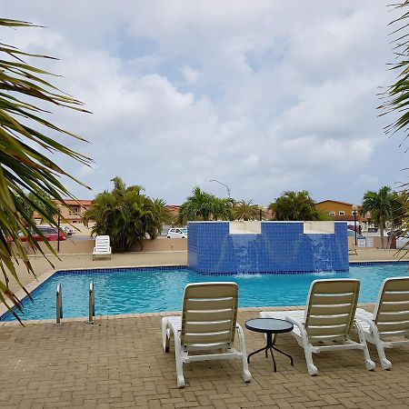 Aruba Breeze Condominium Oranjestad Exterior photo